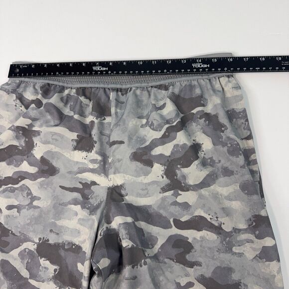 Fabletics The Fundamental Short Mens Size L Gray Camo Lined Athleisure Gym - Picture 7 of 9